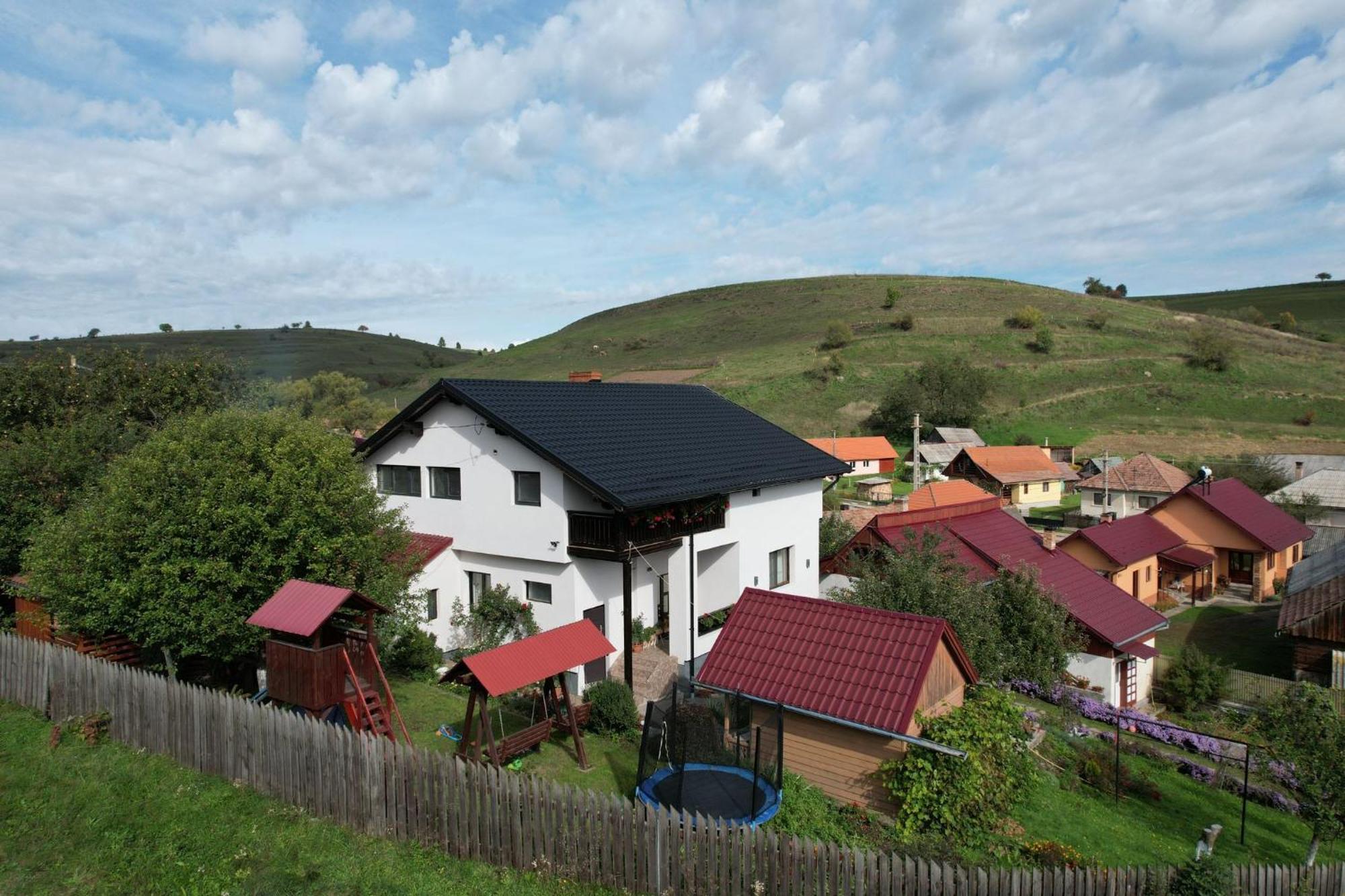 Cazare La Mitica Subcetate  Buitenkant foto